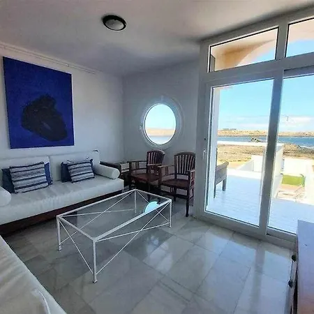 Blue Breeze House With Pool Facing Sea Corralejo