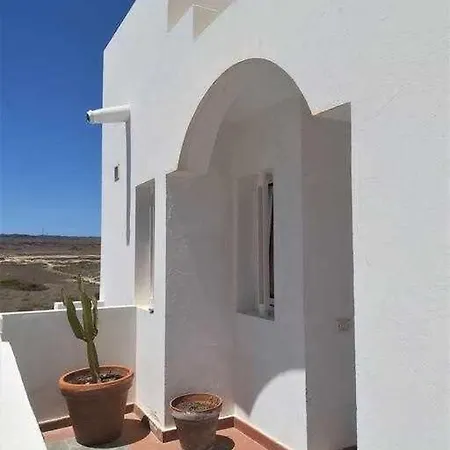 Blue Breeze House With Pool Facing Sea Corralejo