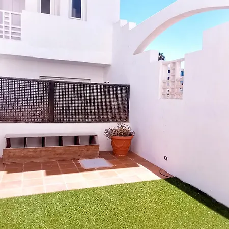 Sun & 1 Semesterbostad *