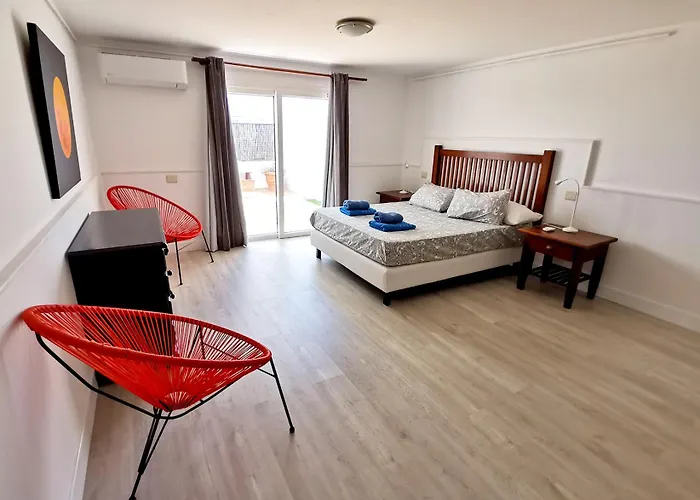 Sun & 1 Semesterbostad