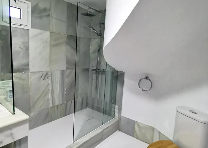 Sun & 1 Semesterbostad