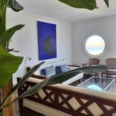 Blue Breeze House With Pool Facing Sea Holiday home
